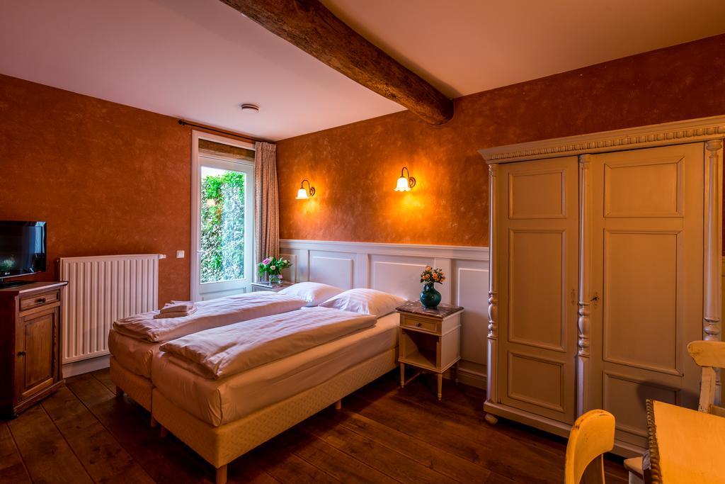 Auberge De Smockelaer Heijenrath Стая снимка