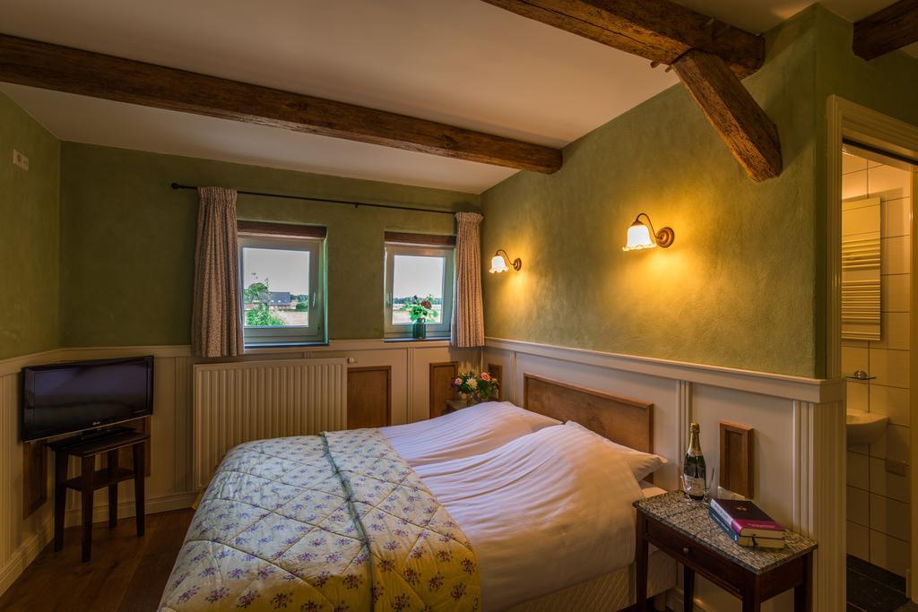 Auberge De Smockelaer Heijenrath Стая снимка