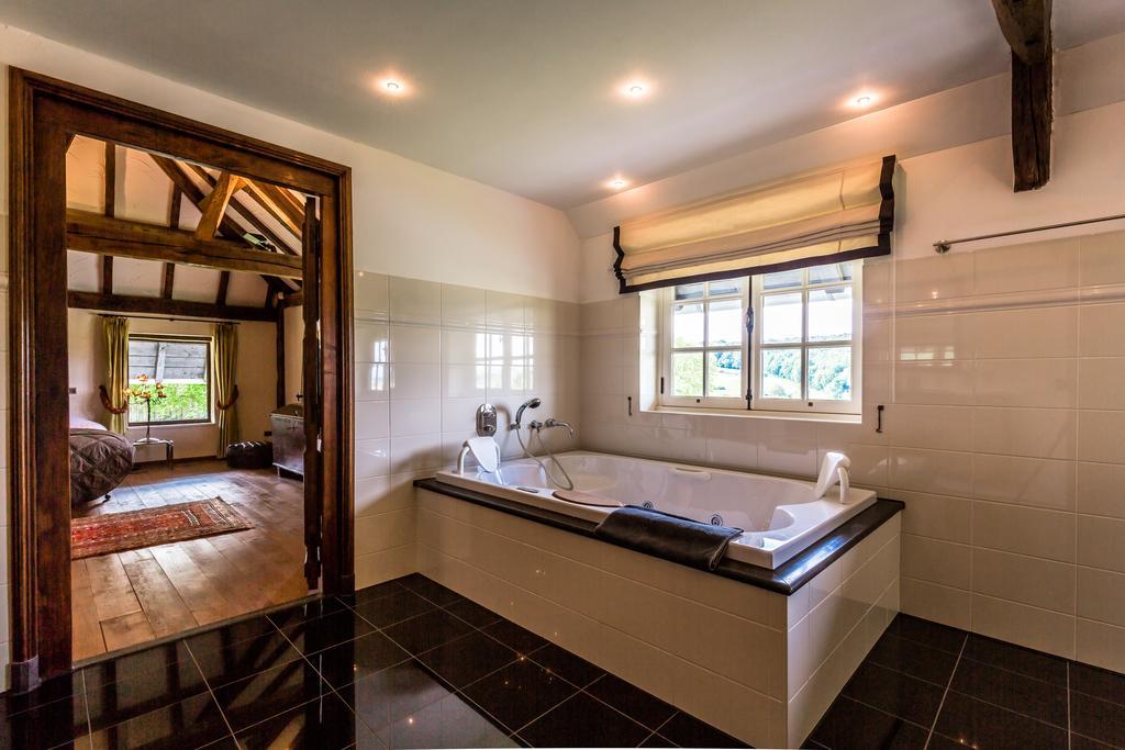 Auberge De Smockelaer Heijenrath Стая снимка